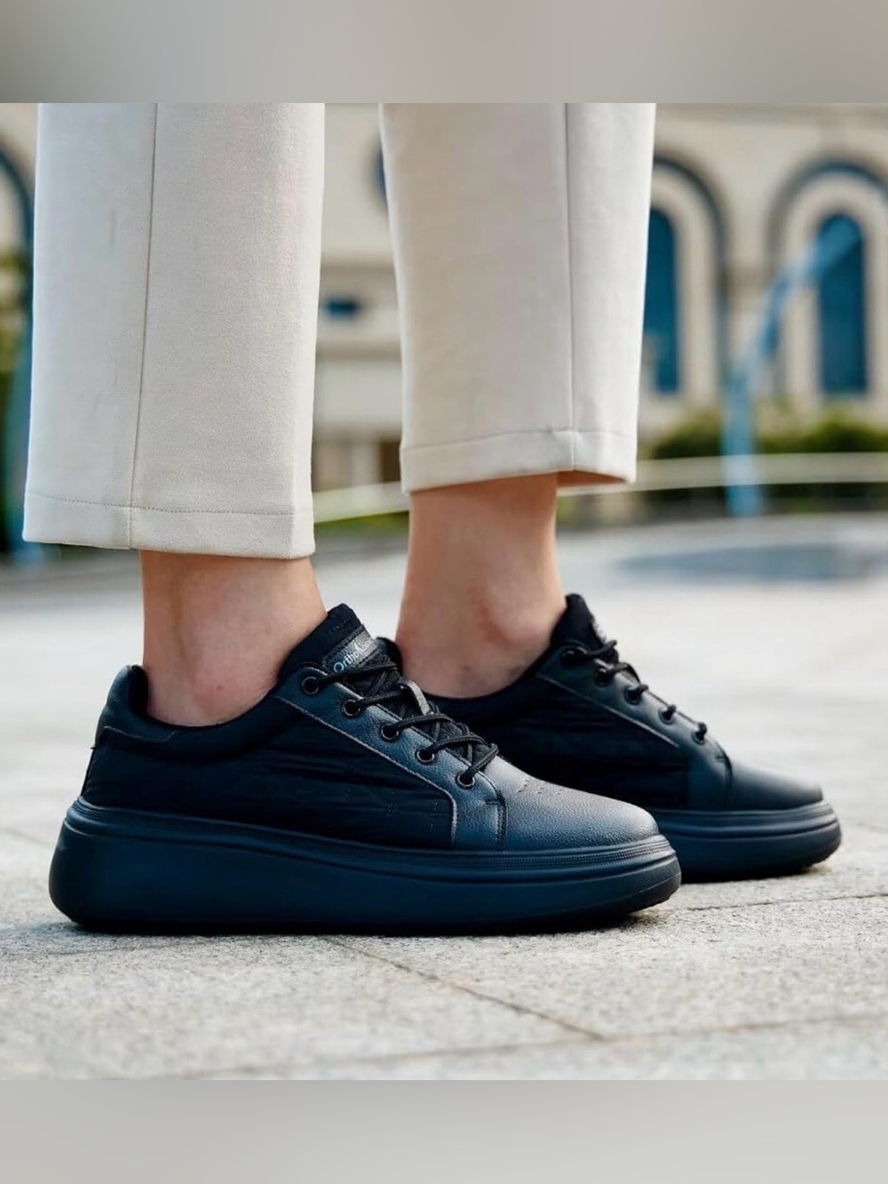 Women’s Black Platform Sneakers - Sleek Casual Comfort